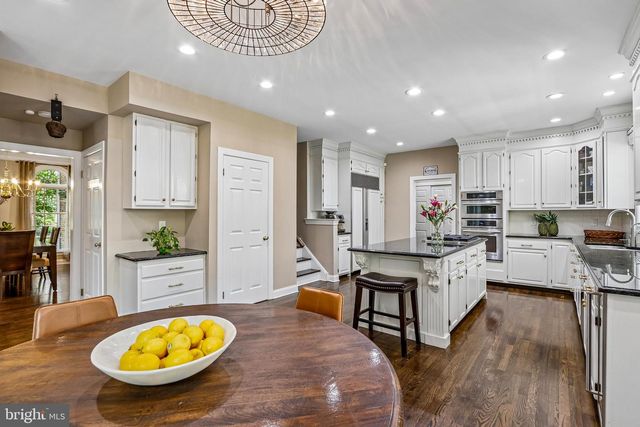 42 CHRISTOPHER DR, Princeton, NJ 08540