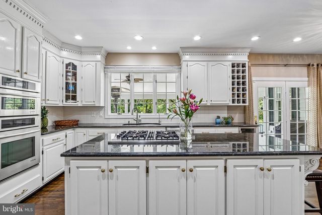 42 CHRISTOPHER DR, Princeton, NJ 08540