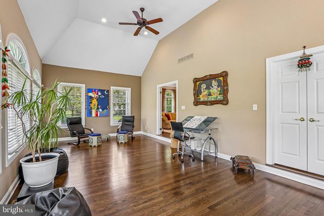42 CHRISTOPHER DR, Princeton, NJ 08540