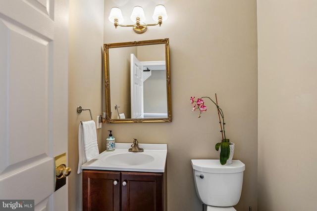 42 CHRISTOPHER DR, Princeton, NJ 08540