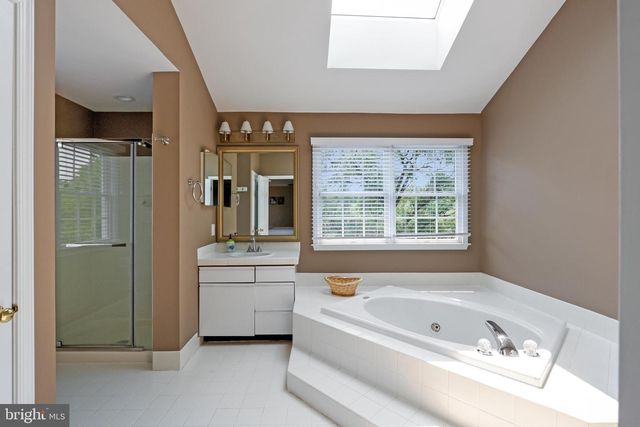 42 CHRISTOPHER DR, Princeton, NJ 08540