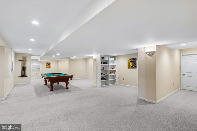 42 CHRISTOPHER DR, Princeton, NJ 08540
