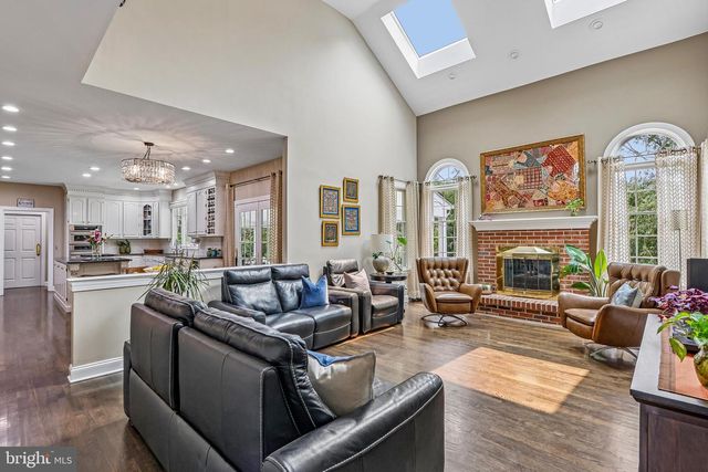 42 CHRISTOPHER DR, Princeton, NJ 08540