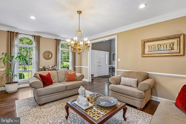42 CHRISTOPHER DR, Princeton, NJ 08540
