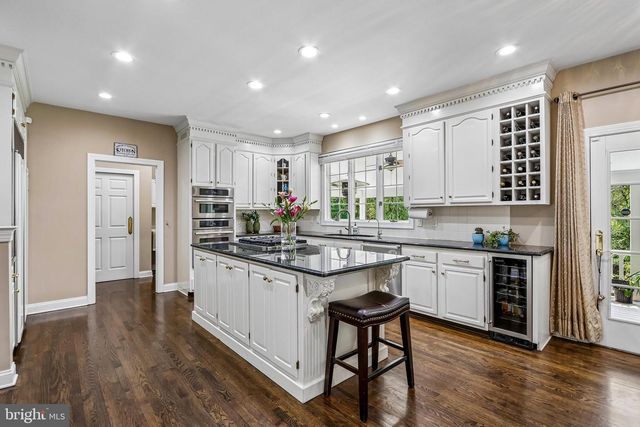 42 CHRISTOPHER DR, Princeton, NJ 08540