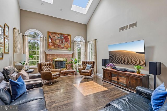 42 CHRISTOPHER DR, Princeton, NJ 08540