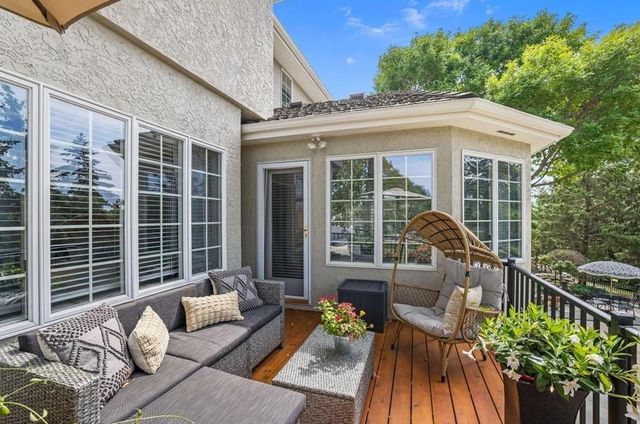 9486 Olympia Drive, Eden Prairie, MN 55347