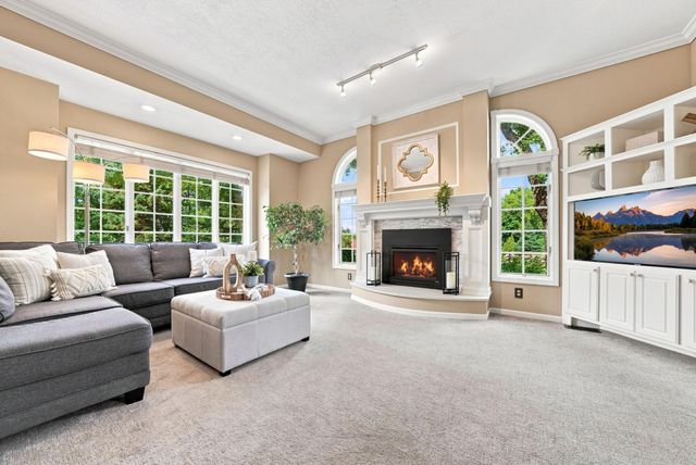 9486 Olympia Drive, Eden Prairie, MN 55347