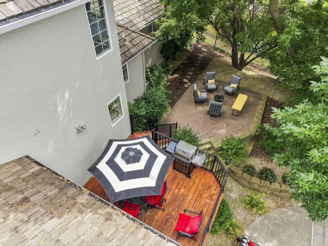 9486 Olympia Drive, Eden Prairie, MN 55347