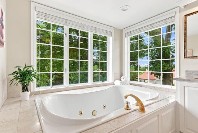 9486 Olympia Drive, Eden Prairie, MN 55347