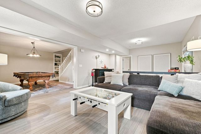 9486 Olympia Drive, Eden Prairie, MN 55347