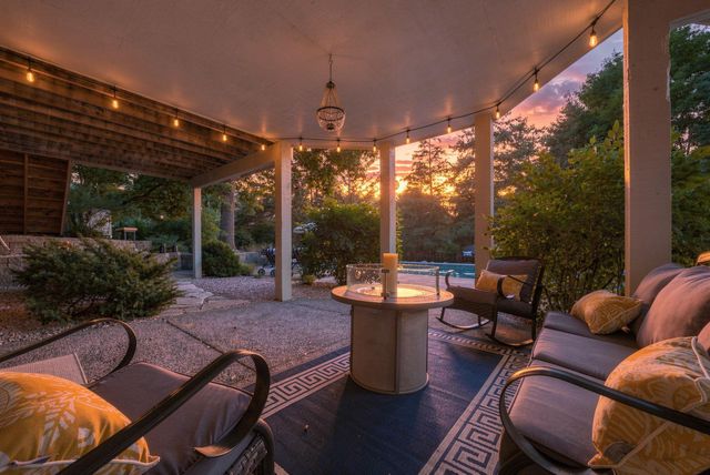 9486 Olympia Drive, Eden Prairie, MN 55347