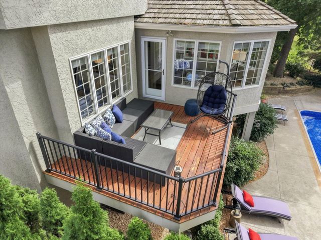 9486 Olympia Drive, Eden Prairie, MN 55347