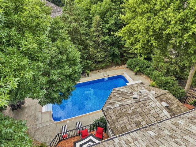 9486 Olympia Drive, Eden Prairie, MN 55347