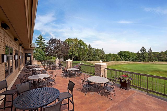 9486 Olympia Drive, Eden Prairie, MN 55347