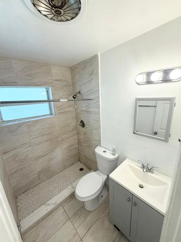 1055 NE 34th Ct 1057, Oakland Park, FL 33334