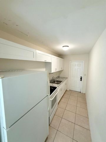 1055 NE 34th Ct 1057, Oakland Park, FL 33334