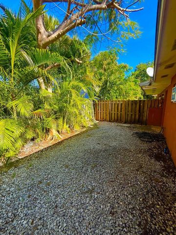 1055 NE 34th Ct 1057, Oakland Park, FL 33334