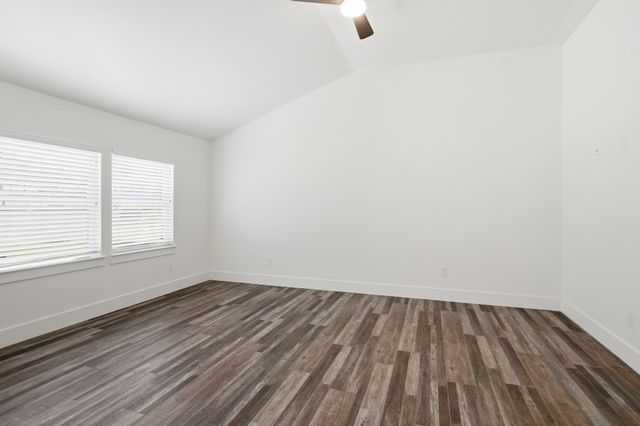 105 Anderson Street, Burleson, TX 76028