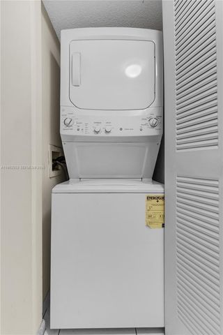 7740 NW 50th St 408, Lauderhill, FL 33351