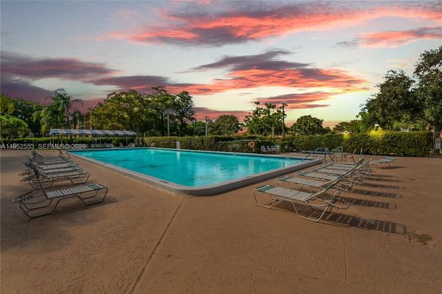 7740 NW 50th St 408, Lauderhill, FL 33351