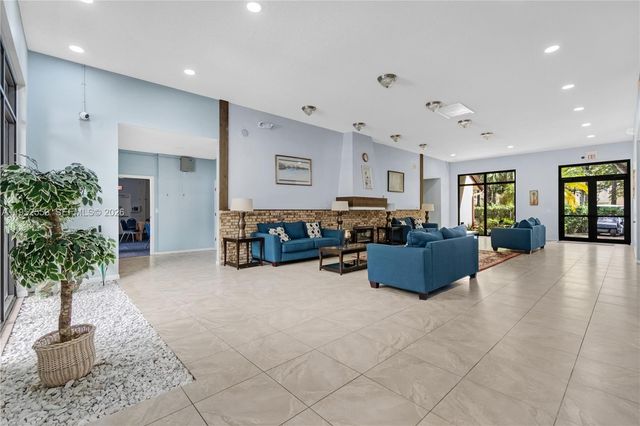 7740 NW 50th St 408, Lauderhill, FL 33351