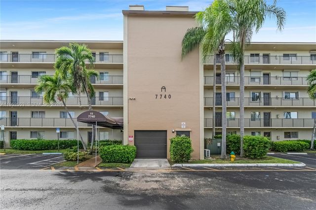 7740 NW 50th St 408, Lauderhill, FL 33351