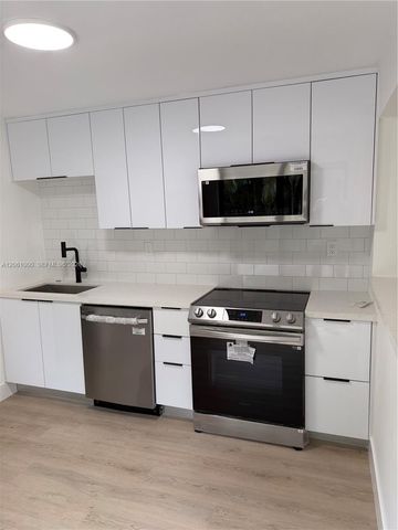 1621 SW 11th Court, Fort Lauderdale, FL 33312
