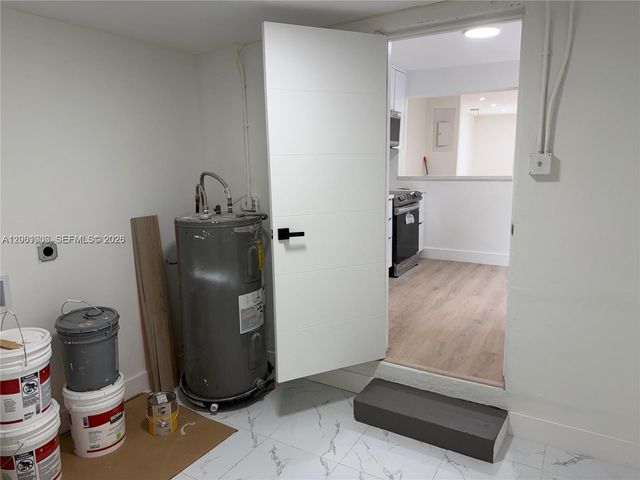 1621 SW 11th Court, Fort Lauderdale, FL 33312