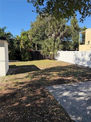1621 SW 11th Court, Fort Lauderdale, FL 33312