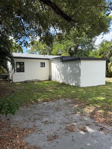 1621 SW 11th Court, Fort Lauderdale, FL 33312