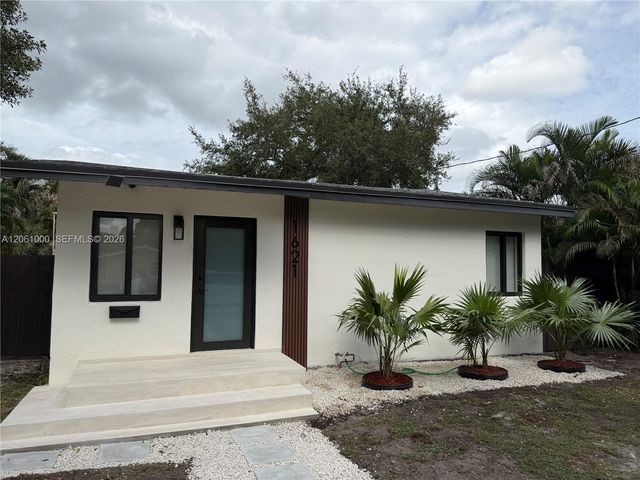 1621 SW 11th Court, Fort Lauderdale, FL 33312