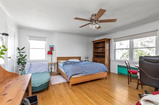 376 1st Street, Mineola, NY 11501