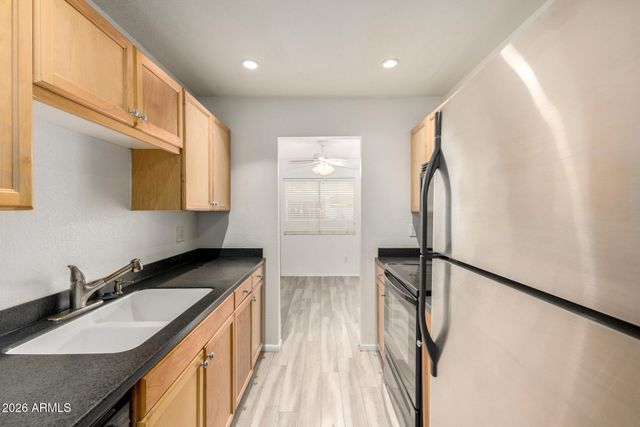 7550 N 12TH Street 146, Phoenix, AZ 85020