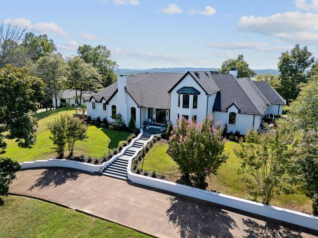 2512 Lewisburg Hwy, Fayetteville, TN 37334