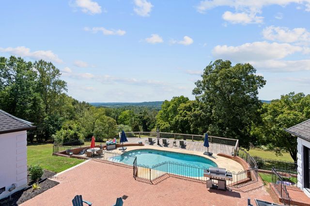 2512 Lewisburg Hwy, Fayetteville, TN 37334