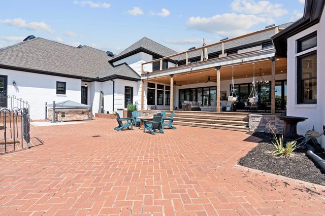 2512 Lewisburg Hwy, Fayetteville, TN 37334