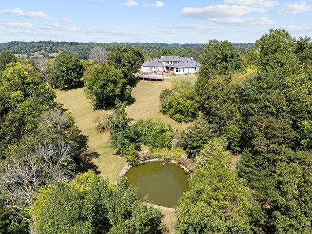 2512 Lewisburg Hwy, Fayetteville, TN 37334