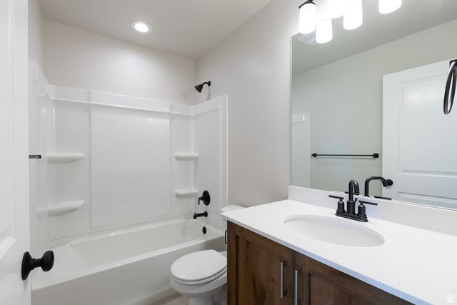 308 N N CANTERBURY WAY, Clearfield, UT 84015