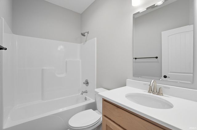 14146 Hughies Cove, Fort Wayne, IN 46845