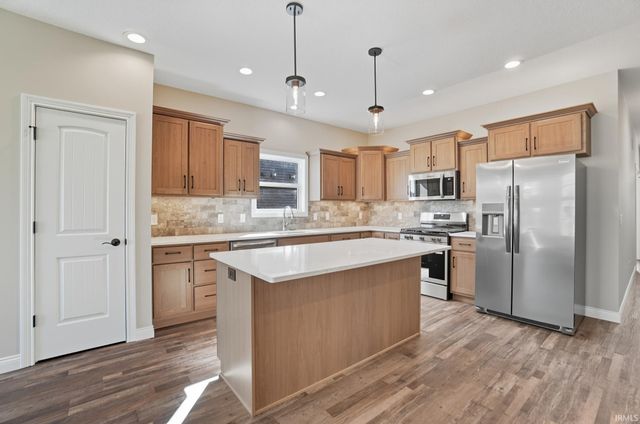 14146 Hughies Cove, Fort Wayne, IN 46845