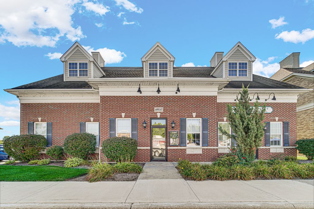 40W147 Campton Crossings Drive, Campton Hills, IL 60175