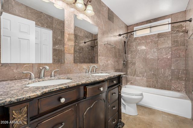 6815 S JUNIPER Street, Tempe, AZ 85283