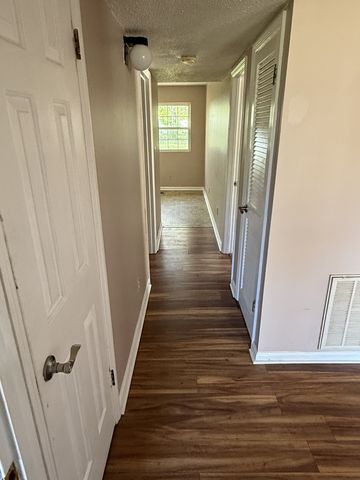 409 E Moore St, Tullahoma, TN 37388