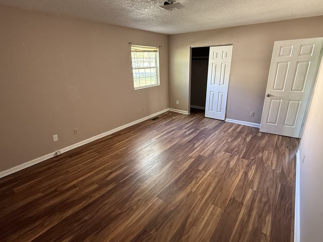 409 E Moore St, Tullahoma, TN 37388