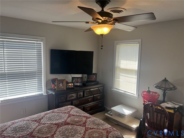 8336 Devils Den Ln, Mechanicsville, VA 23111