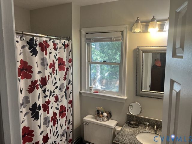 8336 Devils Den Ln, Mechanicsville, VA 23111
