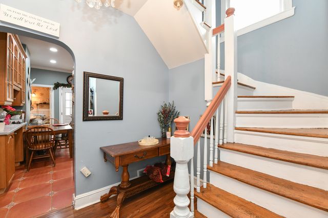 144 STUYVESANT AVE, Kearny, NJ 07032