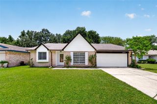 16614 Blackhawk Boulevard, Friendswood, TX 77546