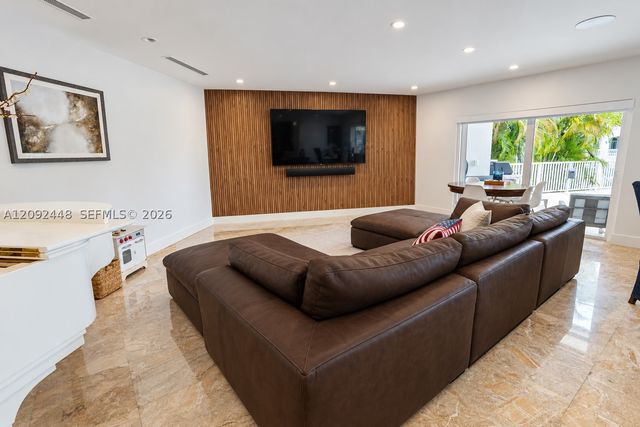 705 Bella Vista Ave, Coral Gables, FL 33156